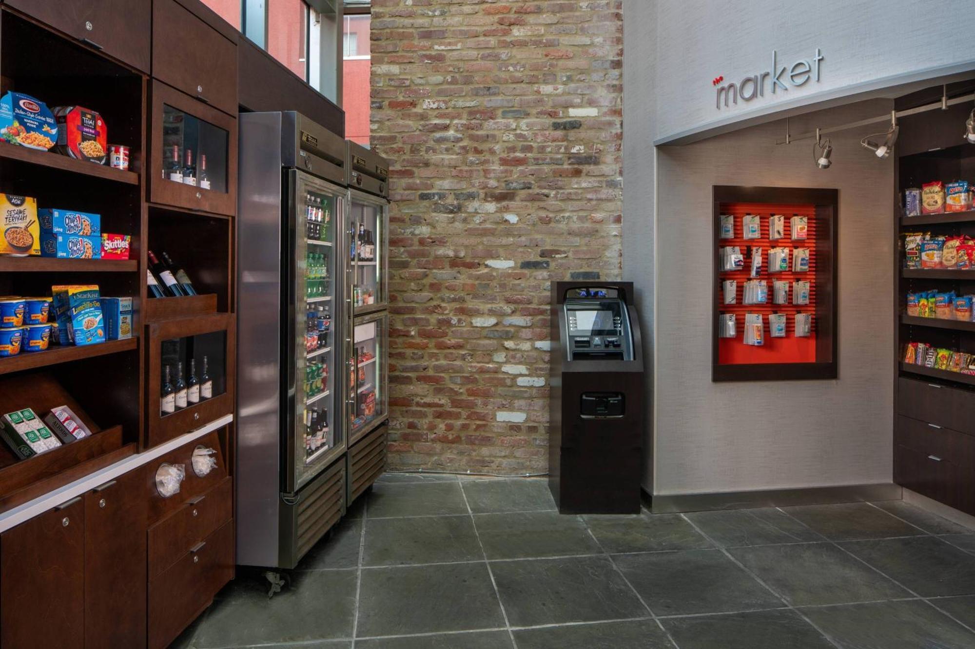 Courtyard By Marriott New Orleans Warehouse Arts District Hotel Екстериор снимка